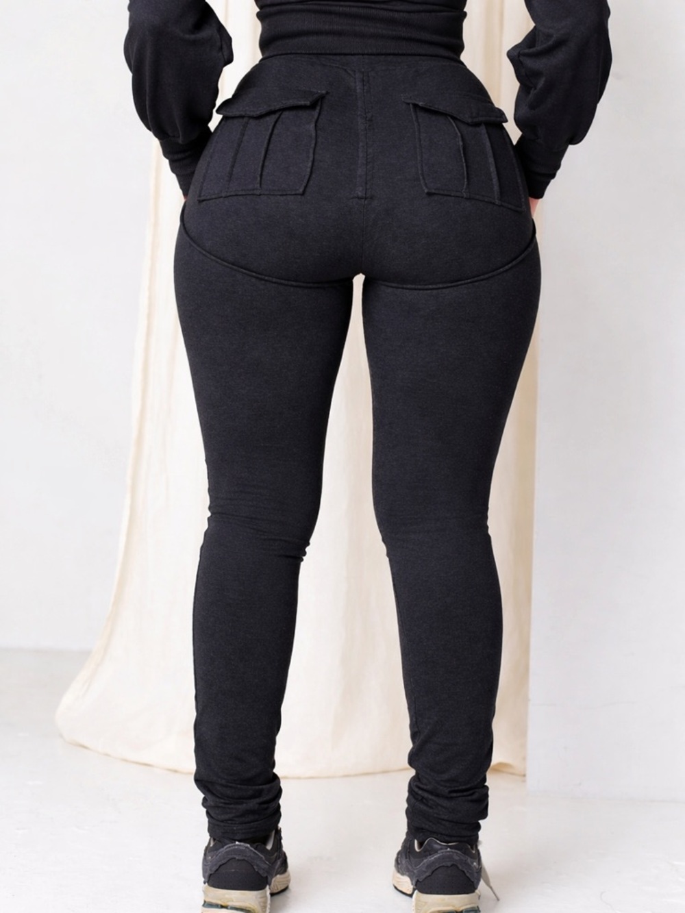 High-Waist Black Booty Lift Leggings with Flap Pockets